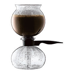 CAFETERA 1LT 8 TAZAS NEGRO PEBO VACUUM BODUM
