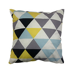 ALMOHADON TRIENGULOS CHICOS DIF COLORES. 40x40CM