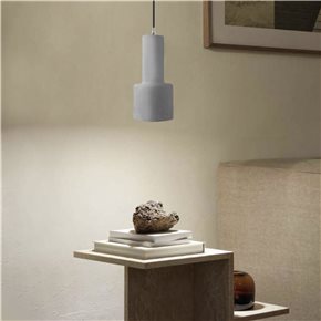 LAMPARA DE TECHO PANTALLA SIMIL CEMENTO 12X12X27CM
