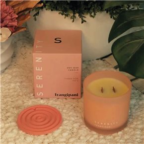 VELA AROMATICA 295ML SERENITY FRANGIPANI