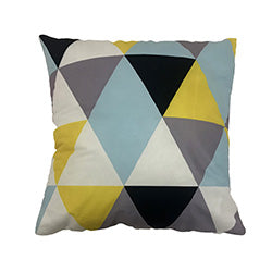 ALMOHADON 40x40CM TRIENGULOS GRANDES DIF COLORES