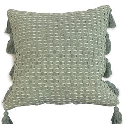 ALMOHADON TEJIDO C/BORLAS 45x45CM CELESTE