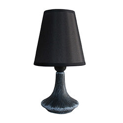 LAMPARA DE MESA BASE PORCELANA  NEGRO. 16X16X30CM