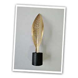 HOJA METAL DECORATIVA 8x32x6CM DORADO