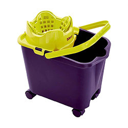 BALDE C/ESCURRIDOR Y RUEDAS 14L  VIOLETA. 38x26x39CM